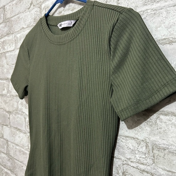 SO green ribbed contour short sleeve tee - Picture 8 of 9